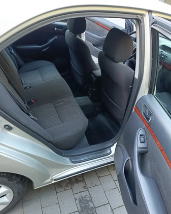 Toyota Avensis cena 10000 przebieg: 343864, rok produkcji 2004 z Pilawa małe 154